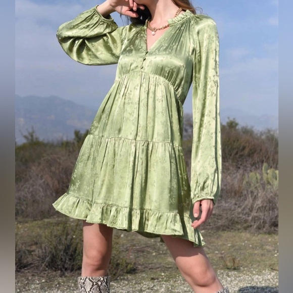 Adelyn Rae long sleeve mini dress - Picture 1 of 7